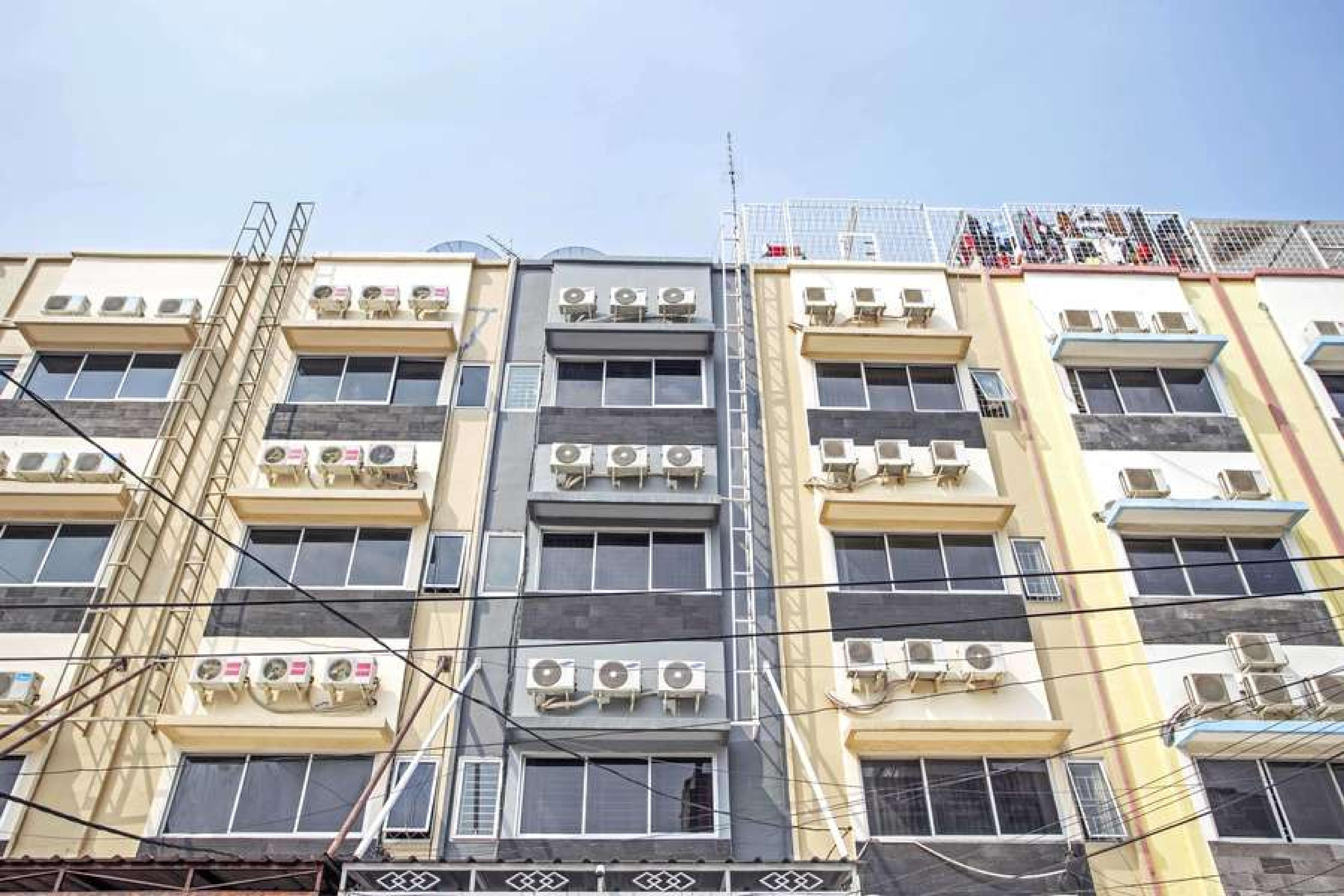 雅加达 芒加贝萨尔2号红门旅馆酒店 外观 照片
