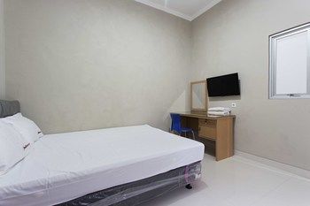 雅加达 芒加贝萨尔2号红门旅馆酒店 外观 照片